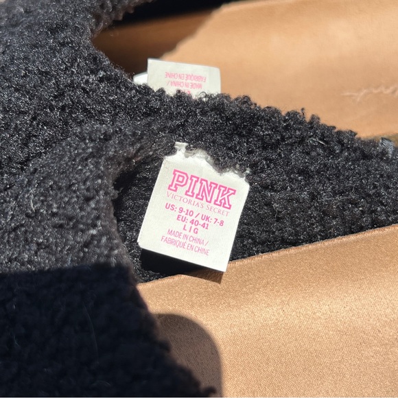 VS Pink fuzzy slides - Picture 5 of 5